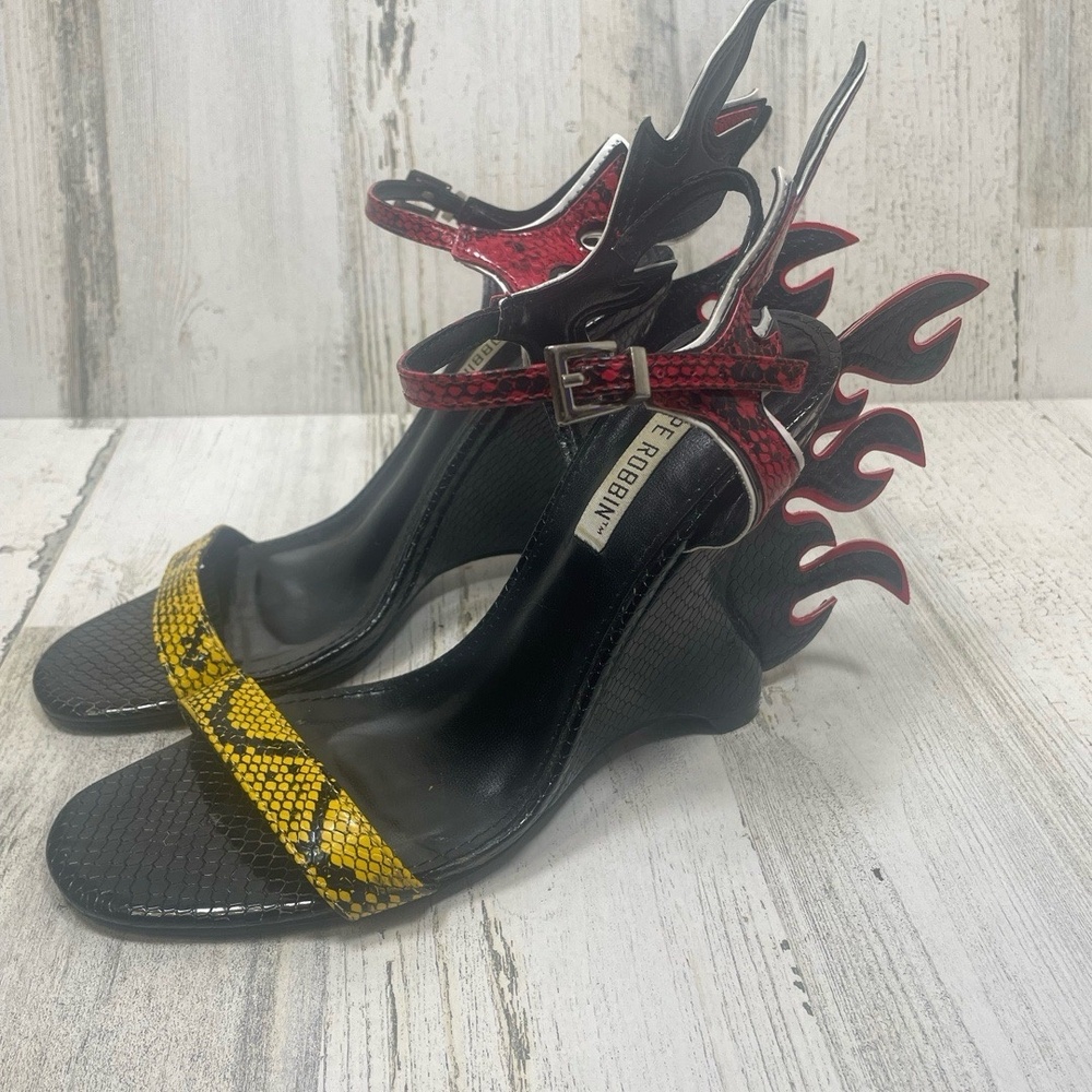 Cape Robbin Hells Flames Strappy Heels Wedges size 7 Black Red Edgy Punk Goth
